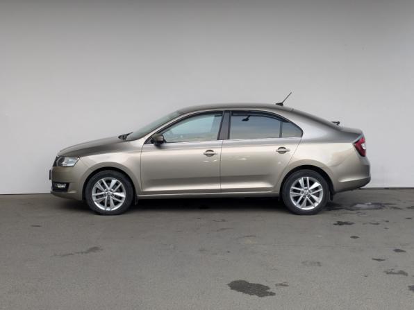 Skoda Rapid I Рестайлинг с пробегом 2018 года, цена 1 450 000 рублей, 65000 км, лифтбек, Автокод Объявления