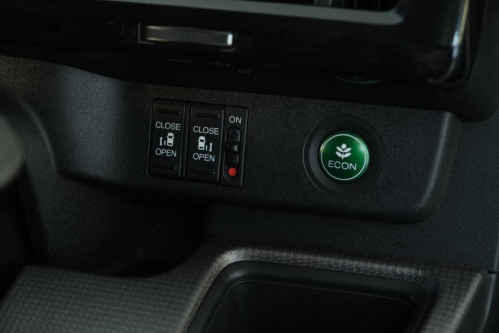 Honda Stepwgn V Омск  - изображение 13