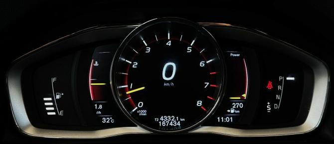 Volvo S60 II Рестайлинг с пробегом 2015 года, цена 1 550 000 рублей, 167434 км, седан, Автокод Объявления
