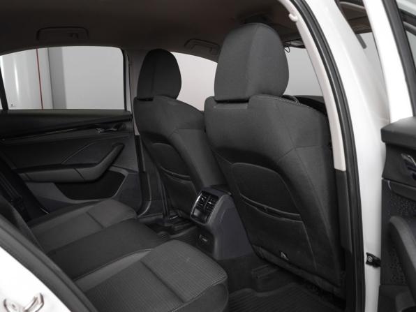 Skoda Octavia IV (A8) с пробегом 2021 года, цена 2 435 700 рублей, 69931 км, лифтбек, Автокод Объявления