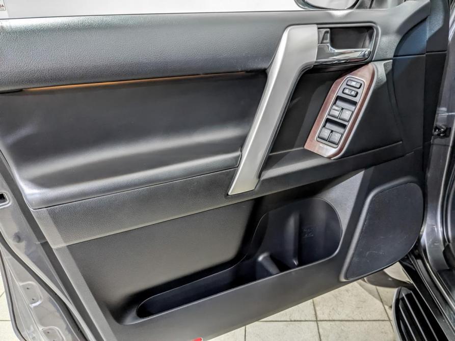 Toyota Land Cruiser Prado 150 Series Рестайлинг 1 Химки  - изображение 19