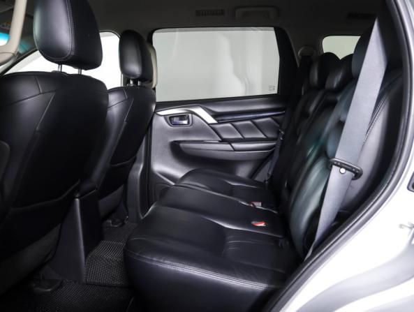 Mitsubishi Pajero Sport III с пробегом 2017 года, цена 3 090 000 рублей, 145000 км, внедорожник, Автокод Объявления