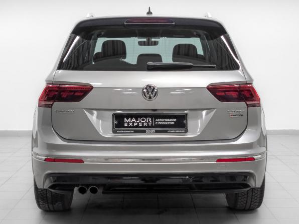 Volkswagen Tiguan II с пробегом 2018 года, цена 2 415 000 рублей, 157614 км, внедорожник, Автокод Объявления
