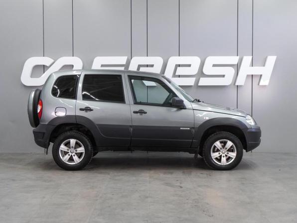 Chevrolet Niva I Рестайлинг с пробегом 2016 года, цена 719 000 рублей, 89079 км, внедорожник, Автокод Объявления