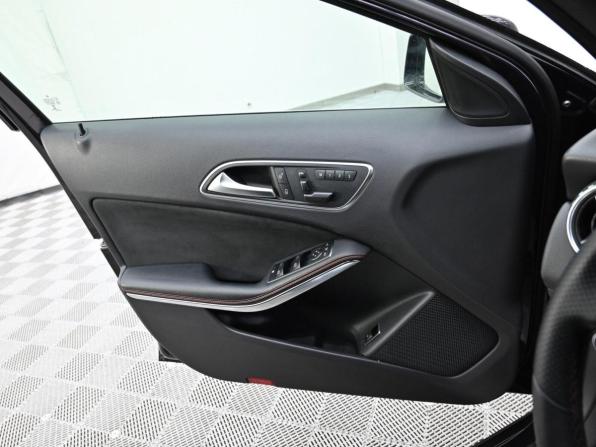 Mercedes-Benz GLA I (X156) с пробегом 2016 года, цена 1 479 000 рублей, 100808 км, внедорожник, Автокод Объявления