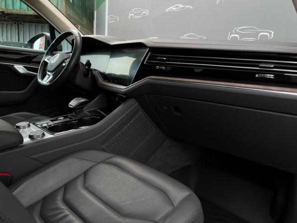 Volkswagen Touareg III с пробегом 2019 года, цена 4 498 700 рублей, 138260 км, внедорожник, Автокод Объявления