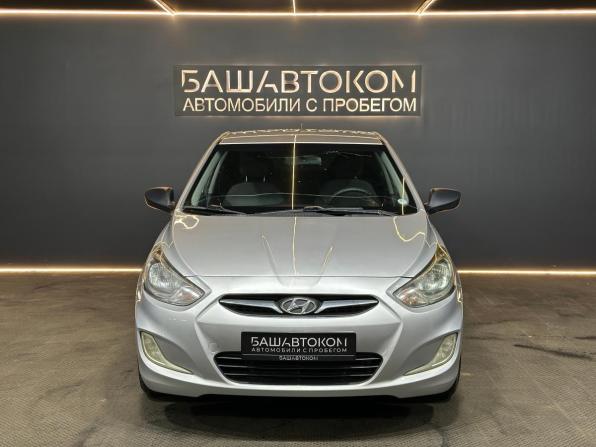 Hyundai Solaris I с пробегом 2012 года, цена 670 000 рублей, 280109 км, седан, Автокод Объявления