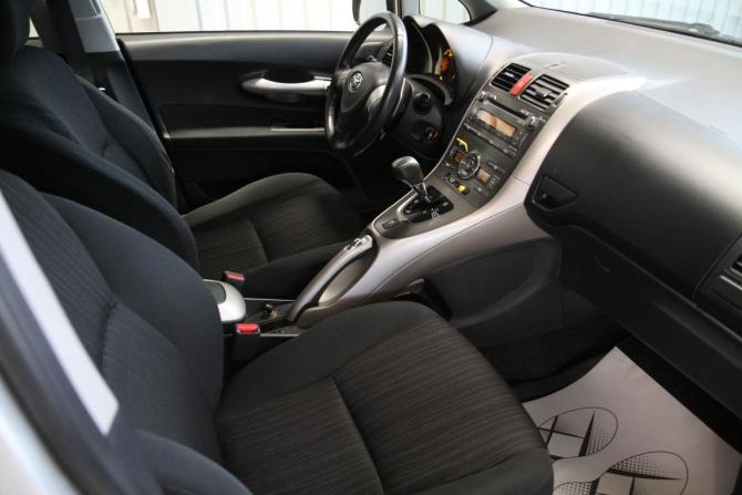 Toyota Auris I с пробегом 2007 года, цена 649 000 рублей, 199000 км, хэтчбек, Автокод Объявления