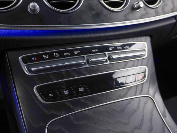 Mercedes-Benz E-Класс V (W213 S213 C238) Рестайлинг с пробегом 2021 года, цена 3 890 046 рублей, 95198 км, седан, Автокод Объявления