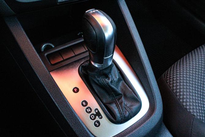 Volkswagen Jetta VI с пробегом 2012 года, цена 999 000 рублей, 191541 км, седан, Автокод Объявления