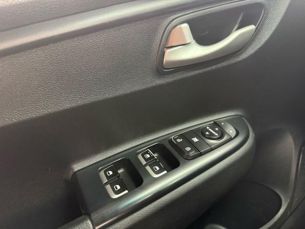 Kia Rio IV с пробегом 2017 года, цена 1 049 000 рублей, 249619 км, седан, Автокод Объявления