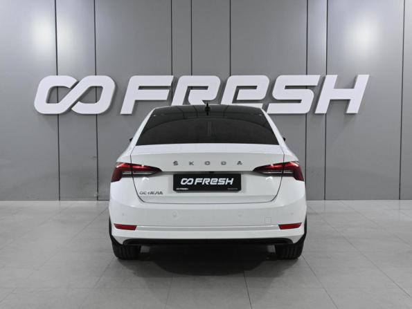 Skoda Octavia IV (A8) с пробегом 2021 года, цена 2 499 000 рублей, 115486 км, лифтбек, Автокод Объявления