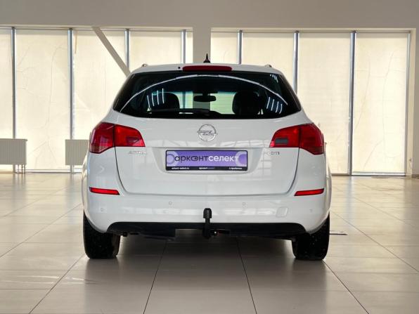 Opel Astra J с пробегом 2011 года, цена 620 000 рублей, 268684 км, универсал, Автокод Объявления