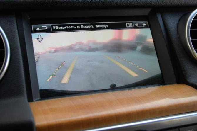 Land Rover Discovery IV Рестайлинг с пробегом 2014 года, цена 2 300 000 рублей, 219000 км, внедорожник, Автокод Объявления
