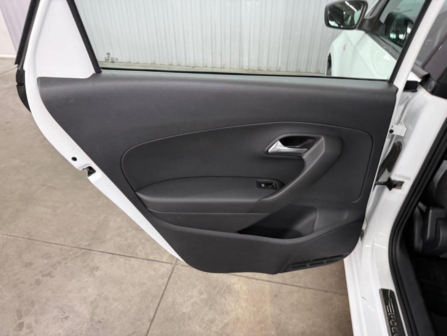 Volkswagen Polo V Краснодар  - изображение 15