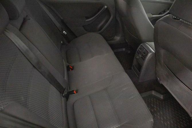 Volkswagen Jetta VI с пробегом 2012 года, цена 639 000 рублей, 300254 км, седан, Автокод Объявления