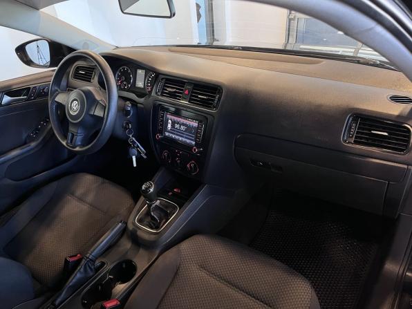 Volkswagen Jetta VI с пробегом 2013 года, цена 890 000 рублей, 257948 км, седан, Автокод Объявления