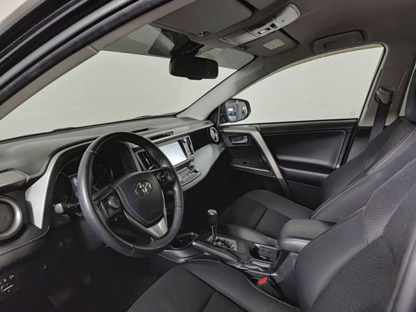 Toyota RAV4 IV (XA40) Рестайлинг с пробегом 2018 года, цена 2 450 000 рублей, 138982 км, внедорожник, Автокод Объявления