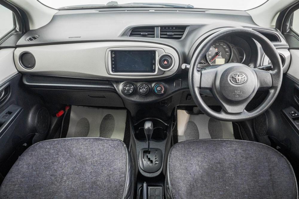 Toyota Vitz III (XP130) Барнаул  - изображение 11