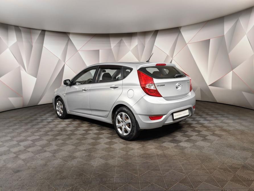 Hyundai Solaris I Москва  - изображение 4