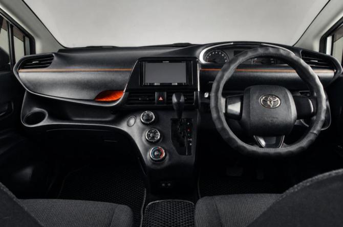 Toyota Sienta II Рестайлинг с пробегом 2021 года, цена 1 549 000 рублей, 98540 км, компактвэн, Автокод Объявления