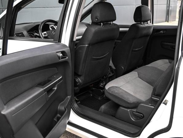 Opel Zafira B Рестайлинг с пробегом 2013 года, цена 834 000 рублей, 180033 км, компактвэн, Автокод Объявления