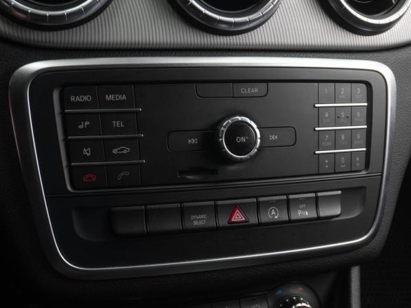 Mercedes-Benz CLA I (C117 X117) с пробегом 2015 года, цена 1 890 000 рублей, 128055 км, седан, Автокод Объявления