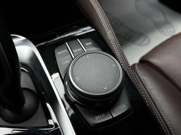 BMW 5 серии VII (G30/G31/G38) Рестайлинг с пробегом 2021 года, цена 5 299 000 рублей, 55500 км, седан, Автокод Объявления