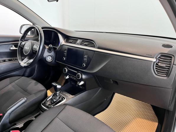 Kia Rio IV Рестайлинг с пробегом 2022 года, цена 1 799 000 рублей, 108175 км, седан, Автокод Объявления