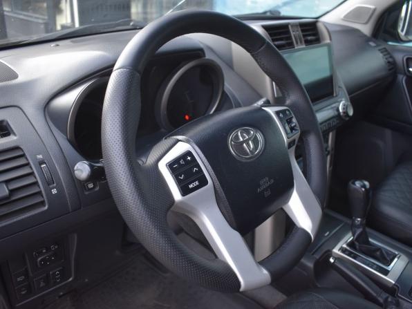 Toyota Land Cruiser Prado 150 Series с пробегом 2012 года, цена 2 185 000 рублей, 270157 км, внедорожник, Автокод Объявления