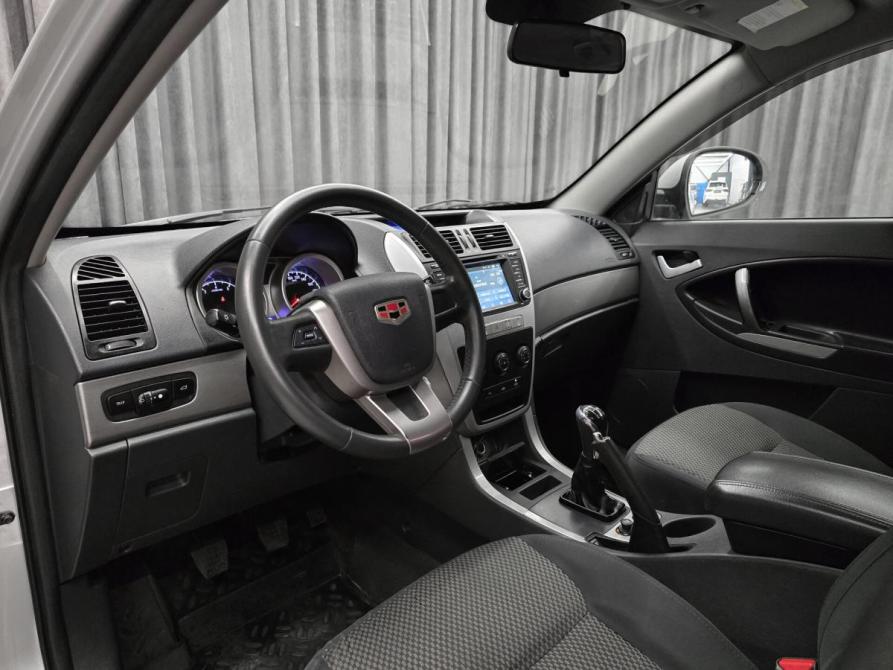 Geely Emgrand X7 I Красноярск  - изображение 11