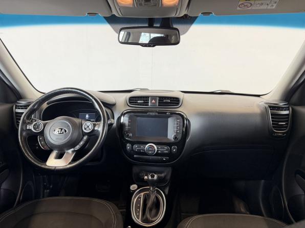 Kia Soul II Рестайлинг с пробегом 2018 года, цена 1 820 000 рублей, 55000 км, хэтчбек, Автокод Объявления