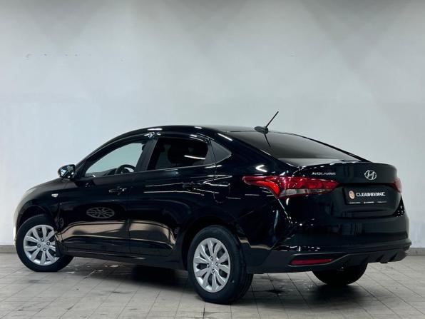 Hyundai Solaris II Рестайлинг с пробегом 2021 года, цена 1 590 000 рублей, 77433 км, седан, Автокод Объявления