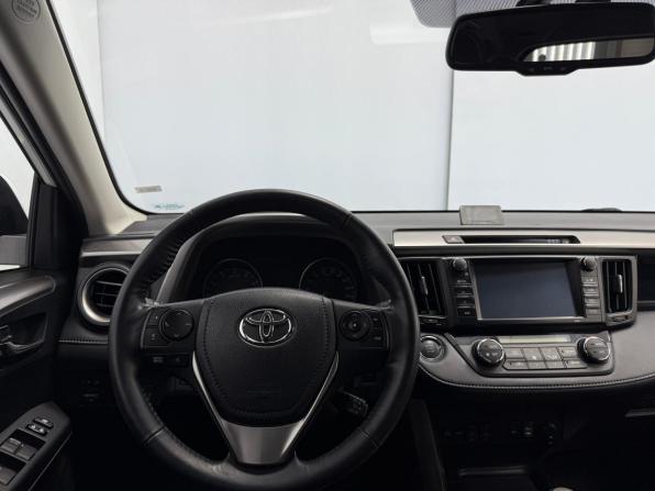 Toyota RAV4 IV (XA40) Рестайлинг с пробегом 2019 года, цена 2 775 000 рублей, 69886 км, внедорожник, Автокод Объявления