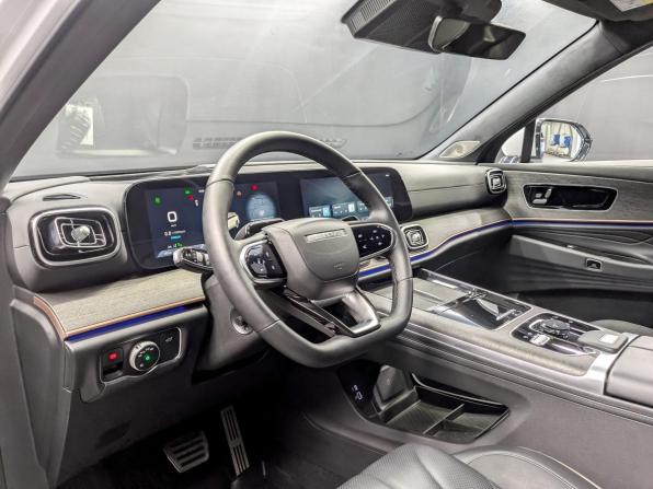 Jaecoo J8 с пробегом 2024 года, цена 3 290 000 рублей, 11054 км, внедорожник, Автокод Объявления