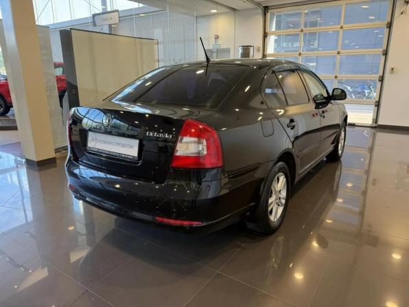 Skoda Octavia II (A5) Рестайлинг с пробегом 2013 года, цена 970 000 рублей, 99458 км, лифтбек, Автокод Объявления