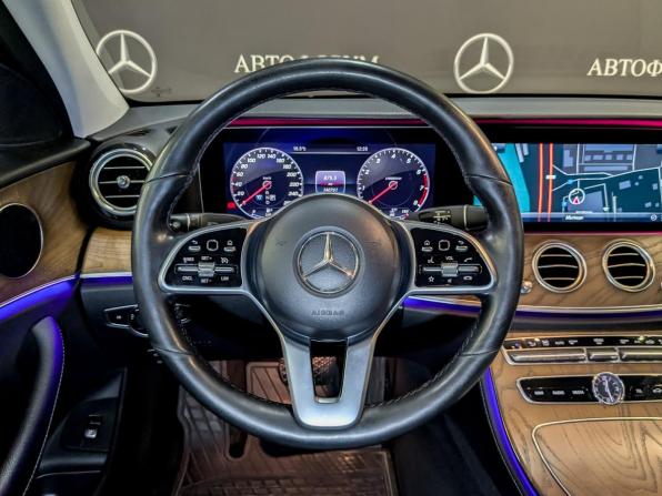 Mercedes-Benz E-Класс V (W213 S213 C238) с пробегом 2018 года, цена 3 765 000 рублей, 141000 км, седан, Автокод Объявления
