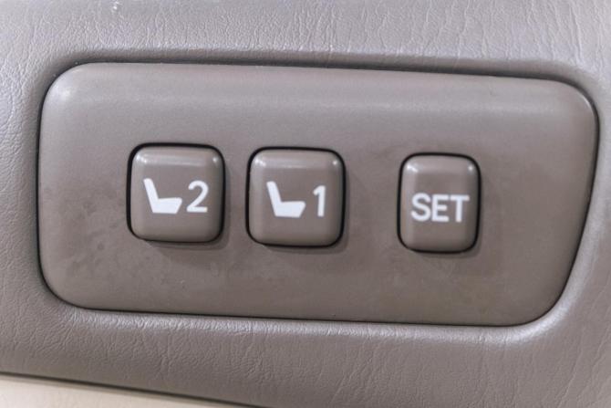 Lexus LX II Рестайлинг с пробегом 2004 года, цена 2 529 000 рублей, 298000 км, внедорожник, Автокод Объявления