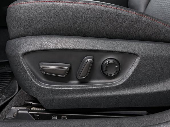 Toyota Camry VIII (XV70) Рестайлинг с пробегом 2021 года, цена 3 200 000 рублей, 111300 км, седан, Автокод Объявления