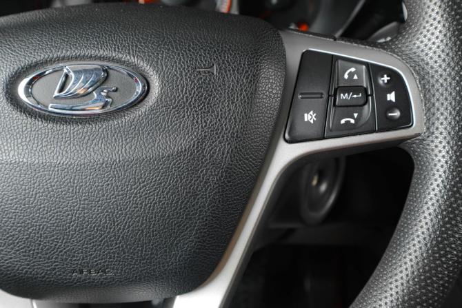 Lada (ВАЗ) Vesta I с пробегом 2020 года, цена 1 329 000 рублей, 87163 км, универсал, Автокод Объявления