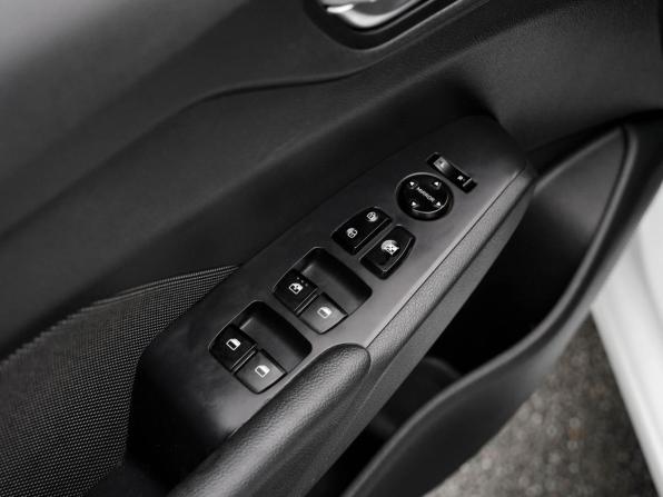 Hyundai Solaris II с пробегом 2019 года, цена 1 280 000 рублей, 98563 км, седан, Автокод Объявления