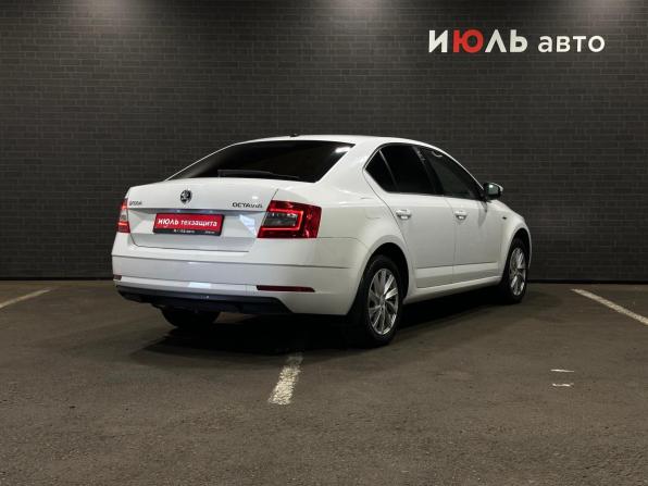 Skoda Octavia III (A7) Рестайлинг с пробегом 2020 года, цена 2 220 000 рублей, 79746 км, лифтбек, Автокод Объявления