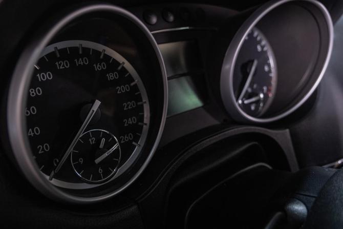 Mercedes-Benz M-Класс II (W164) Рестайлинг с пробегом 2011 года, цена 1 899 000 рублей, 158000 км, внедорожник, Автокод Объявления