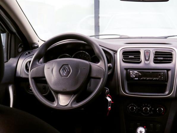 Renault Logan II с пробегом 2015 года, цена 549 000 рублей, 203465 км, седан, Автокод Объявления