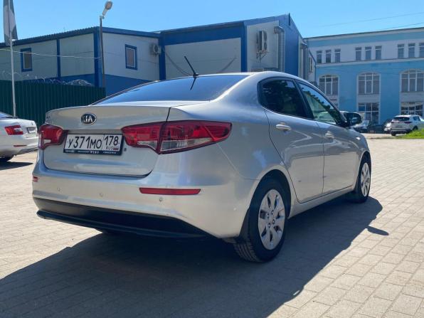 Kia Rio III Рестайлинг с пробегом 2016 года, цена 999 000 рублей, 130000 км, седан, Автокод Объявления
