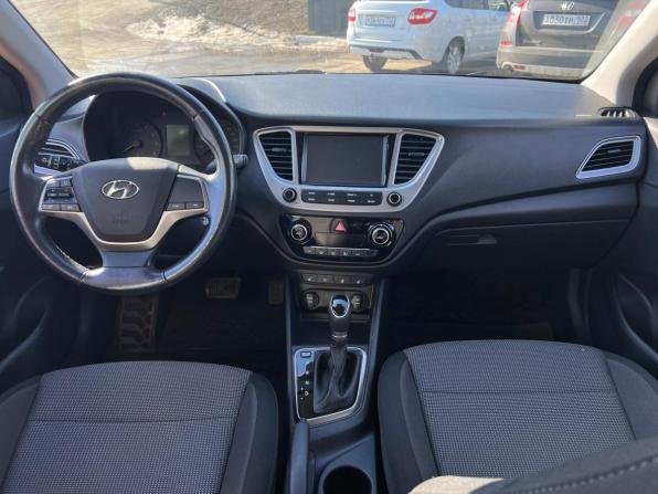 Hyundai Solaris II с пробегом 2019 года, цена 1 449 000 рублей, 79000 км, седан, Автокод Объявления