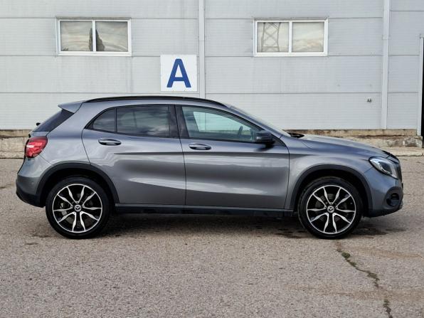 Mercedes-Benz GLA I (X156) Рестайлинг с пробегом 2019 года, цена 2 000 000 рублей, 173241 км, внедорожник, Автокод Объявления