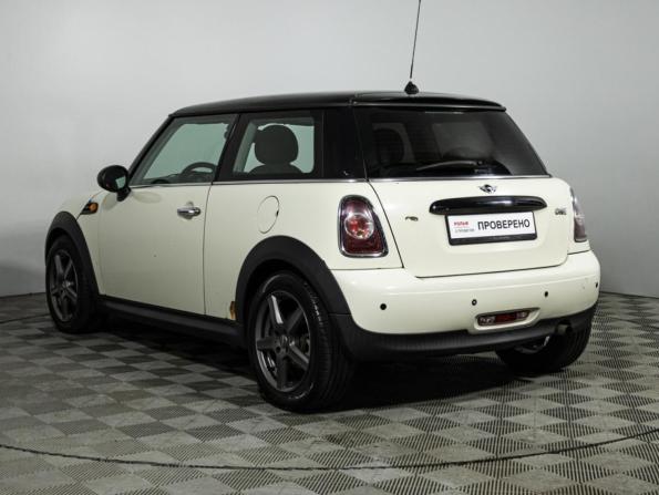 Mini Hatch II (R56) Рестайлинг с пробегом 2011 года, цена 559 585 рублей, 205012 км, хэтчбек, Автокод Объявления