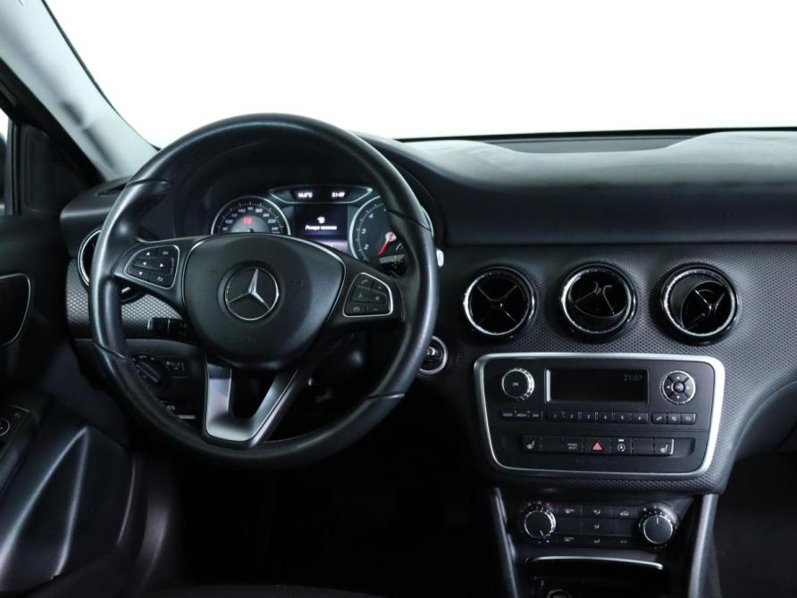 Mercedes-Benz A-Класс III (W176) Рестайлинг Санкт-Петербург  - изображение 12