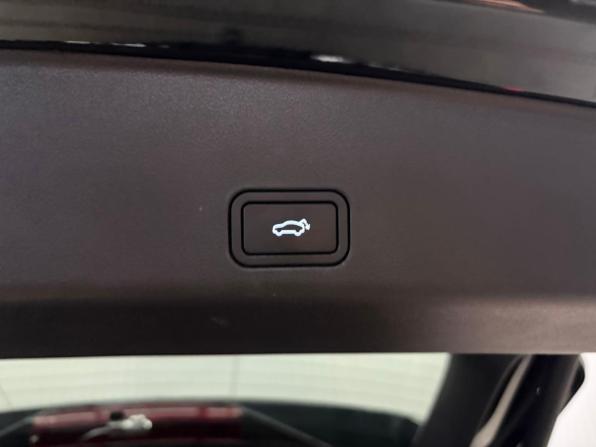Geely Monjaro I с пробегом 2024 года, цена 3 297 000 рублей, 64164 км, внедорожник, Автокод Объявления